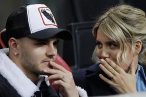 Kaptanlığı alınan Icardi geri d&ouml;nd&uuml;!