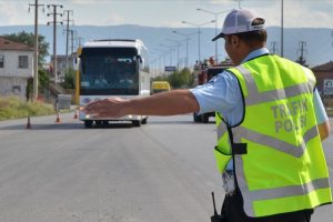 Yolcu otob&uuml;slerine sivil trafik denetimi