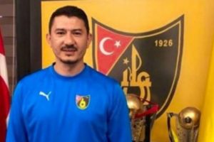 İstanbulspor'da teknik direkt&ouml;rl&uuml;ğe Fırat G&uuml;l getirildi
