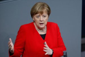 Merkel'den 'yardım kurallarını gevşetin' &ccedil;ağrısı