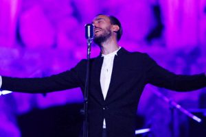 Cem Adrian: Kendimi uzun s&uuml;redir konser vermemiş gibi hissediyorum