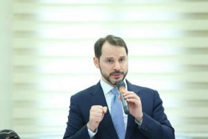 Bakan Albayrak, Zeytinburnu'nda esnafla buluştu