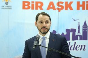 Bakan Albayrak: Konut faizlerinde d&uuml;ş&uuml;ş devam ediyor