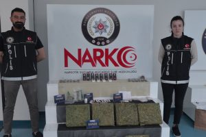 26 uyuşturucu satıcısı yakalandı