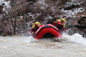 Zap Nehri'nde rafting heyecanı
