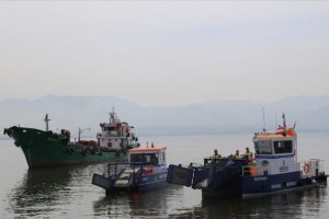 İzmit K&ouml;rfezi'nden 1 yılda 400 ton &ccedil;&ouml;p toplandı