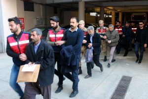 G&ouml;zaltına alınan HDP'li belediye başkan adayı hakim karşısında!