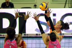 Galatasaray HDI Sigorta yarı finale y&uuml;kseldi