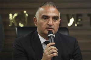 Bakan Ersoy: "Hint d&uuml;ğ&uuml;n&uuml; organizasyonlarında y&uuml;zde 300 artış bekleniyor"