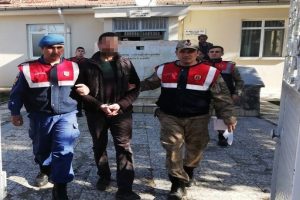 FET&Ouml;'den 1 g&ouml;zaltı