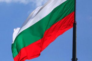 Bulgaristan, 3 d&uuml;zensiz g&ouml;&ccedil;men kampı daha kuruyor