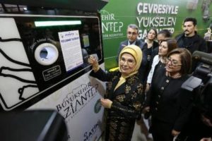 Emine Erdoğan, Atıkmatik'i kullandı