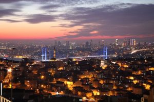 İstanbul'un simgeleri maviye b&uuml;r&uuml;nd&uuml;