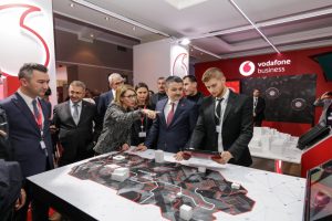 Vodafone'un Bursa Uludağ Ekonomi Zirvesi'ndeki standına b&uuml;y&uuml;k ilgi
