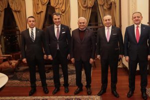 Binali Yıldırım, kul&uuml;p başkanlarıyla buluştu