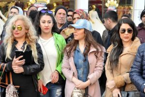 İranlı turistleri mehterle karşıladılar