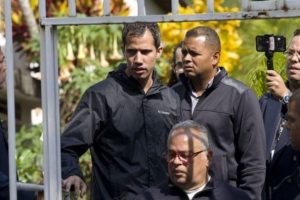 Guaido i&ccedil;in 'ter&ouml;r eylemi' iddiası!