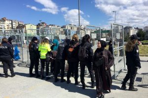 Miting alanına vatandaş akını devam ediyor