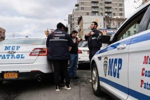 New York'ta 'M&uuml;sl&uuml;man Toplum Devriyesi' g&ouml;reve başladı