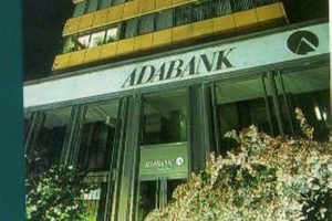 Uzan Grubu'nun el konulan bankası satıldı