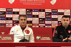 Şenol G&uuml;neş: Dorukhan her an oynayabilir