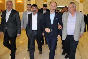 4 yıllık husumet barış yemeğiyle son buldu