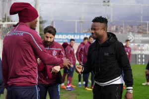 Onazi, takım arkadaşlarıyla hasret giderdi