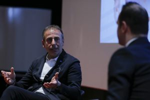 Abdullah Avcı: Sporun geleceği profesyonellere emanet edilmeli