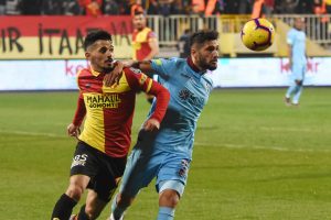 G&ouml;ztepe'de Serdar formayı bırakmadı
