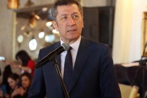 Milli Eğitim Bakanı Sel&ccedil;uk: Eğitimimiz orta ise ekonomimiz orta olur