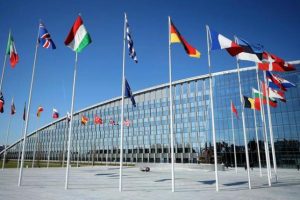 NATO Genel Sekreteri Stoltenberg'den G&uuml;rcistan a&ccedil;ıklaması