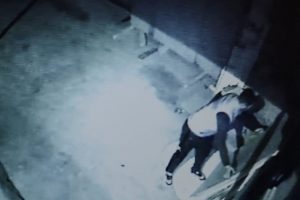 Bursa'da mobilya at&ouml;lyesini bir g&uuml;nde iki kez soydu