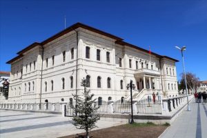 Milli M&uuml;cadele'nin tanığı binada 38 yıl sonra ders zili &ccedil;aldı