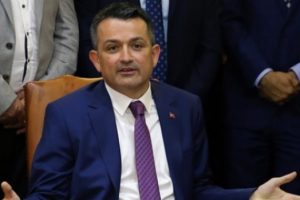 Bakan Pakdemirli: "Darbeleri unutmamamız gerekiyor"