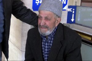 Tespih satan yaşlı adama saldırı!