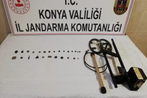 &Ccedil;ift&ccedil;inin evinden tarihi eser &ccedil;ıktı