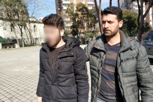 Bı&ccedil;akla yaralamaya tutuklama