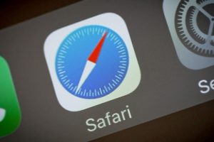 Safari a&ccedil;ığı Mac bilgisayarları tehdit ediyor!