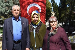 25 yıl s&uuml;ren m&uuml;cadele sonucunda oğluna 'şehitlik beratı' verildi