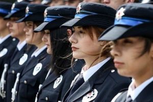 EGM 2 bin 500 kadın polis memuru adayı alacak