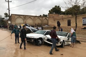 İran'daki sel felaketinde &ouml;l&uuml; sayısı 18'e y&uuml;kseldi