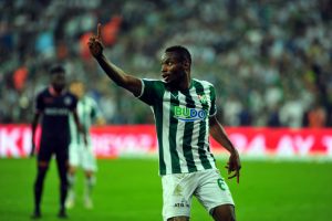 Bursaspor'da kritik g&uuml;nler! 9 oyuncunun s&ouml;zleşmesi sona eriyor