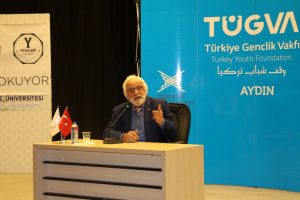 Tarih&ccedil;i yazar Bahadıroğlu, AD&Uuml;'de konferansa katıldı