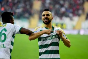 Fenerbah&ccedil;e, Aziz Behich i&ccedil;in harekete ge&ccedil;ti