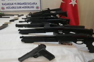 Mardin'deki operasyonlarda cephanelik ele ge&ccedil;irildi
