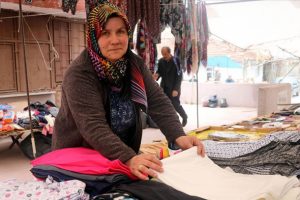 Pazarcılıkla 4 &ccedil;ocuğunu okuttu