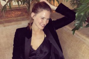 Bar Refaeli geliyor