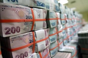 Hazine 4,8 milyar lira bor&ccedil;landı