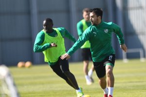 Bursaspor'da Alanyaspor mesaisi s&uuml;rd&uuml;