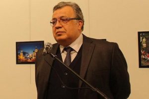 Karlov suikastı davasında iki tahliye!